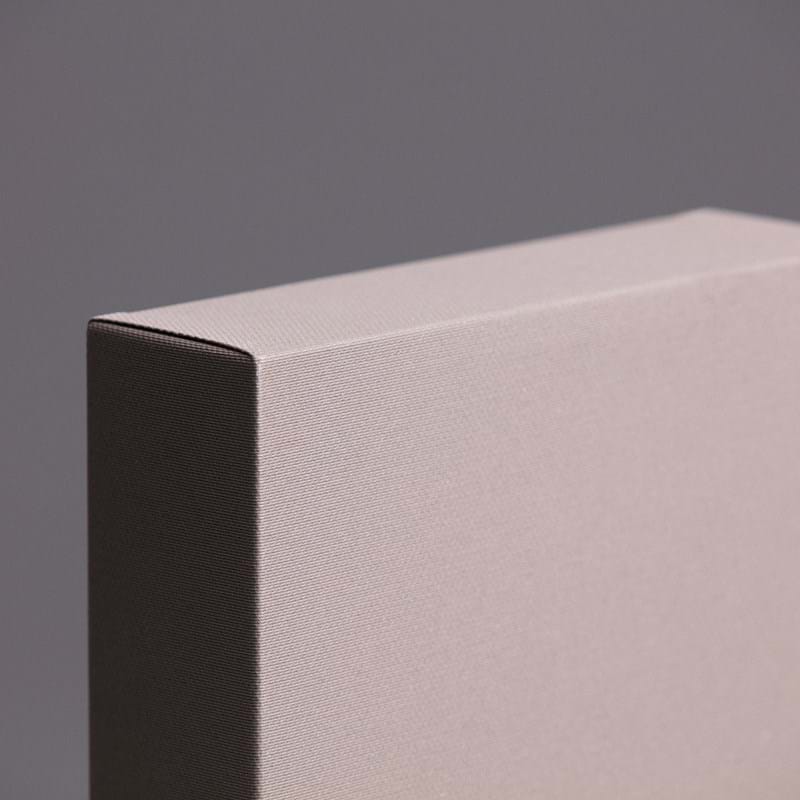 Close-up of stretch fabric corner solution